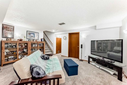 17140 Sundown Road Se, Calgary, AB - Indoor