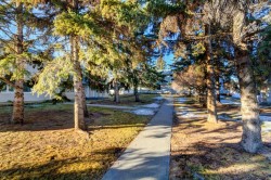 521-4525 31 Street SW Calgary, AB T3E 2P8