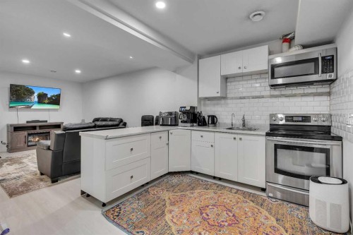 225 Cornerstone Manor Ne, Calgary, AB - Indoor Photo Showing Kitchen