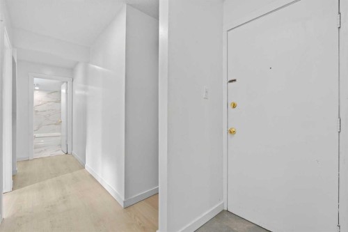 201-4328 4 Street Nw, Calgary, AB - Indoor Photo Showing Other Room