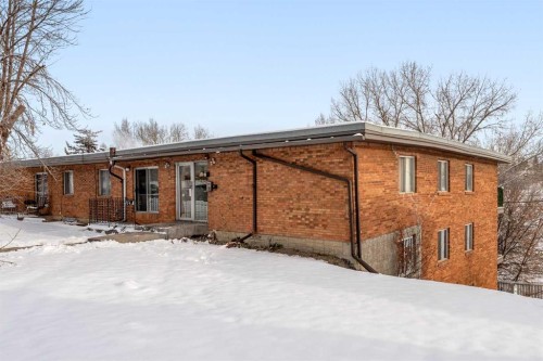 201-4328 4 Street Nw, Calgary, AB - Outdoor