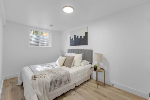 208 Cedarille Green Sw, Calgary, AB - Indoor Photo Showing Bedroom