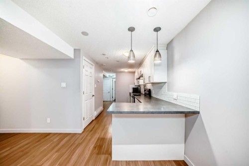611 Meota Road Ne, Calgary, AB - Indoor Photo Showing Kitchen