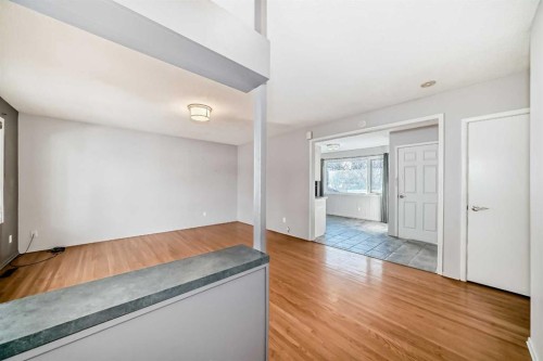 611 Meota Road Ne, Calgary, AB - Indoor Photo Showing Other Room