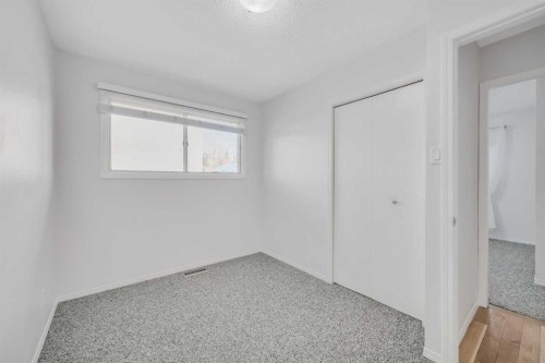 11155 Sacramento Drive Sw, Calgary, AB - Indoor Photo Showing Other Room