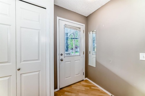 252 Stonemere Place, Chestermere, AB - Indoor Photo Showing Other Room