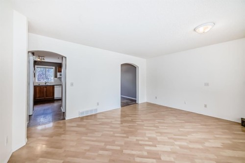 252 Stonemere Place, Chestermere, AB - Indoor Photo Showing Other Room