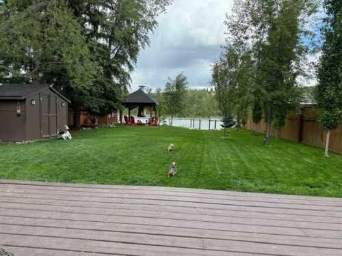 6002 Bow Crescent Nw, Calgary, AB - Outdoor