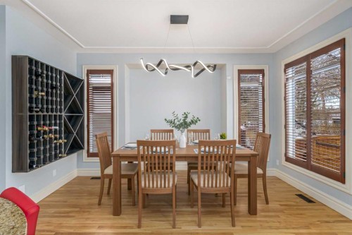 6002 Bow Crescent Nw, Calgary, AB - Indoor Photo Showing Dining Room