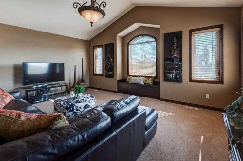 465 Marina Drive, Chestermere, AB - Indoor Photo Showing Living Room