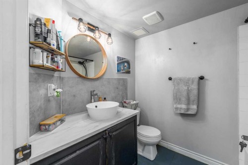 1004-1121 6 Avenue Sw, Calgary, AB - Indoor Photo Showing Bathroom