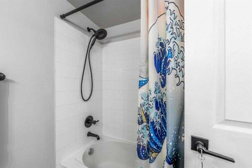 1004-1121 6 Avenue Sw, Calgary, AB - Indoor Photo Showing Bathroom