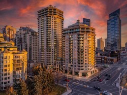 1004-1121 6 Avenue SW Calgary, AB T2P 5J4