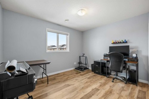 407-8 Bayside Place, Strathmore, AB - Indoor Photo Showing Office