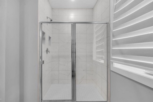 155 Carringham Way Nw, Calgary, AB - Indoor Photo Showing Bathroom