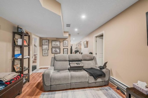 92 2A Street, High River, AB - Indoor