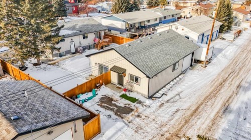 92 2A Street, High River, AB - Outdoor