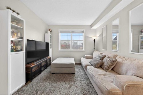 11 Nolan Hill Boulevard Nw, Calgary, AB - Indoor Photo Showing Other Room