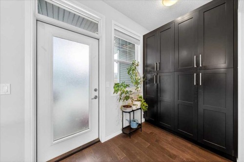 11 Nolan Hill Boulevard Nw, Calgary, AB - Indoor Photo Showing Other Room