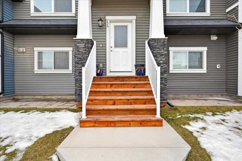 11 Nolan Hill Boulevard Nw, Calgary, AB - Outdoor