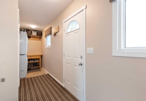 127 Edey Close, Cremona, AB - Indoor Photo Showing Other Room