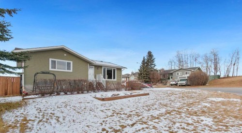 127 Edey Close, Cremona, AB - Outdoor