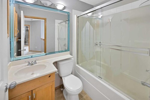 107 Taravista Street Ne, Calgary, AB - Indoor Photo Showing Bathroom