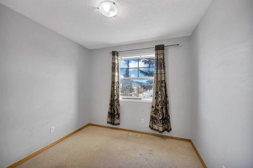 107 Taravista Street Ne, Calgary, AB - Indoor Photo Showing Other Room