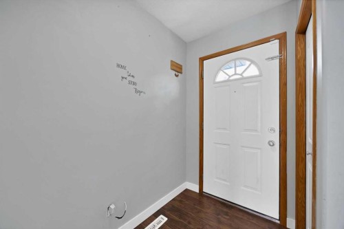 107 Taravista Street Ne, Calgary, AB - Indoor Photo Showing Other Room