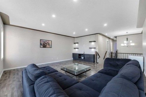 228 Covemeadow Court Ne, Calgary, AB - Indoor Photo Showing Living Room
