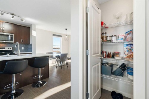 325 Copperpond Landing Se, Calgary, AB - Indoor Photo Showing Kitchen