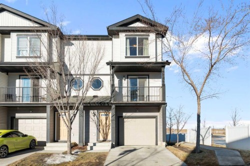 325 Copperpond Landing Se, Calgary, AB - Outdoor With Facade