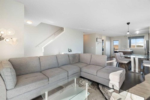 325 Copperpond Landing Se, Calgary, AB - Indoor Photo Showing Living Room