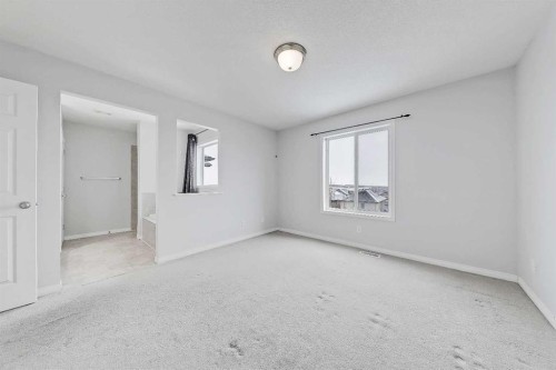 102 Kincora Glen Mews Nw, Calgary, AB - Indoor Photo Showing Other Room
