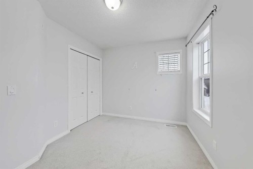 102 Kincora Glen Mews Nw, Calgary, AB - Indoor Photo Showing Other Room
