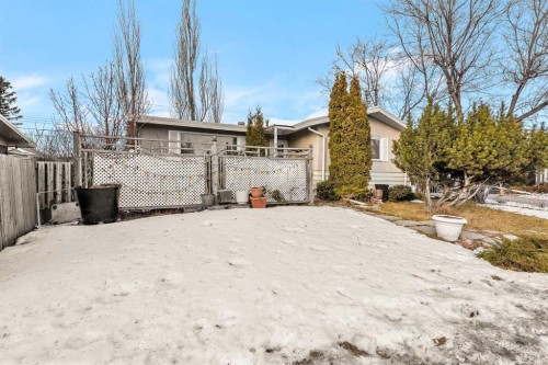 10535 Elbow Drive Sw, Calgary, AB - Outdoor