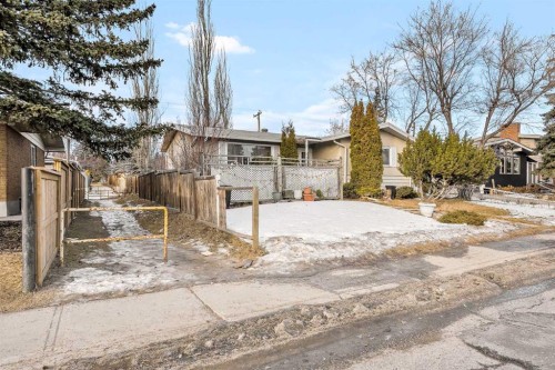 10535 Elbow Drive Sw, Calgary, AB - Outdoor