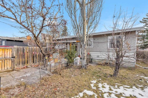 10535 Elbow Drive Sw, Calgary, AB - Outdoor