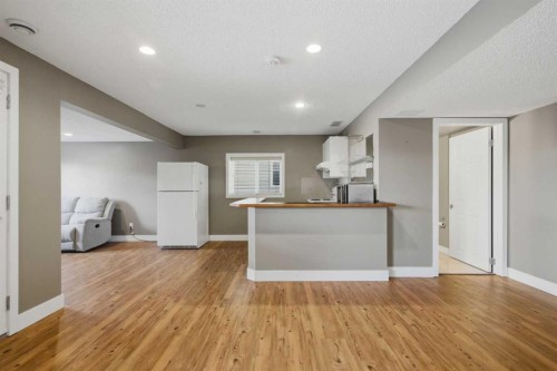 227 Panamount Circle Nw, Calgary, AB - Indoor