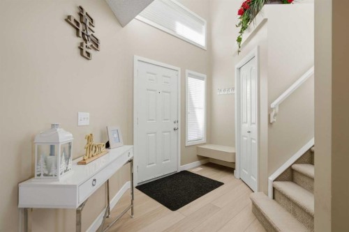 227 Panamount Circle Nw, Calgary, AB - Indoor Photo Showing Other Room