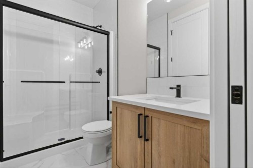 298 Kinniburgh Loop, Chestermere, AB - Indoor Photo Showing Bathroom
