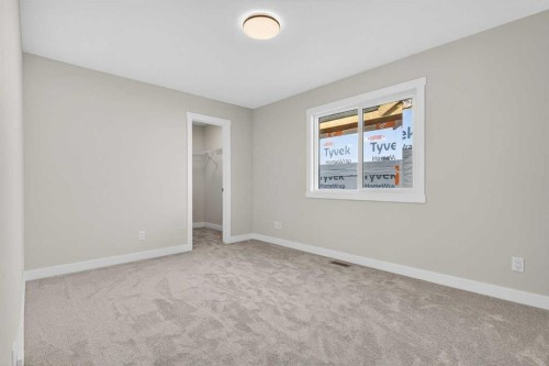 298 Kinniburgh Loop, Chestermere, AB - Indoor Photo Showing Other Room