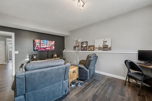 49 Aztec Crescent, Blackfalds, AB - Indoor Photo Showing Office