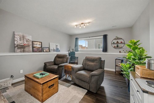 49 Aztec Crescent, Blackfalds, AB - Indoor Photo Showing Living Room