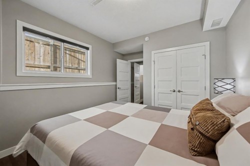 49 Aztec Crescent, Blackfalds, AB - Indoor Photo Showing Bedroom
