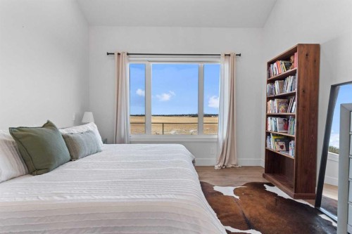 79 Sandpiper Bend, Chestermere, AB - Indoor Photo Showing Bedroom