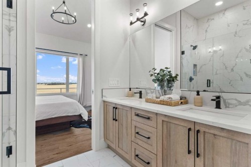 79 Sandpiper Bend, Chestermere, AB - Indoor Photo Showing Bathroom