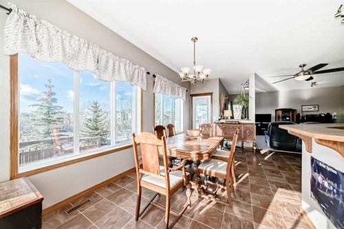 114 Royal Birkdale Crescent Nw, Calgary, AB - Indoor Photo Showing Dining Room