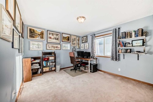 114 Royal Birkdale Crescent Nw, Calgary, AB - Indoor Photo Showing Other Room