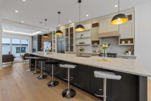 2323 53 Avenue Sw, Calgary, AB - Indoor Photo Showing Kitchen With Upgraded Kitchen